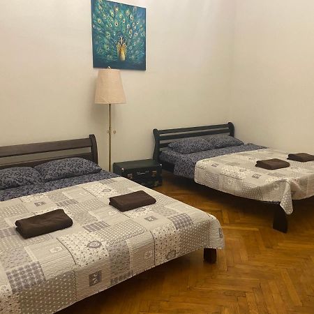 Apartments White House Lviv Luaran gambar