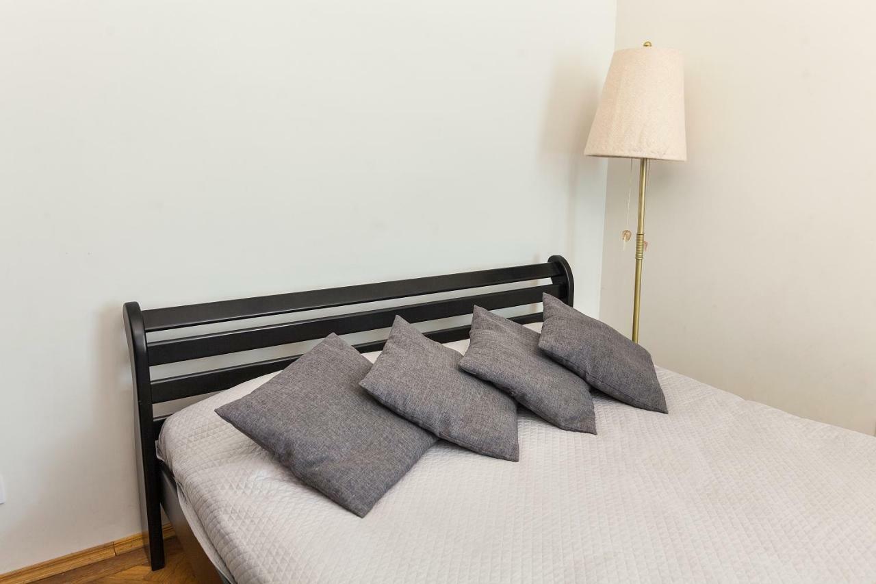 Apartments White House Lviv Luaran gambar